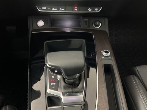 Used 2023 Audi Q5 2.0T Premium Plus w/ Premium Plus Package image 25