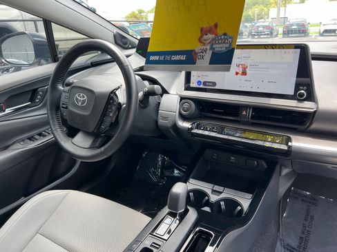 Used 2025 Toyota Prius Limited FWD image 59