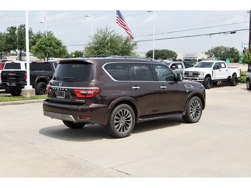 Used 2022 Nissan Armada Platinum RWD image 6