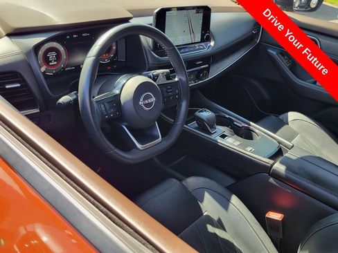 Used 2023 Nissan Rogue Platinum w/ Platinum Premium Package FWD image 5