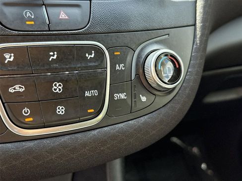 Used 2025 Chevrolet Malibu LT FWD image 35