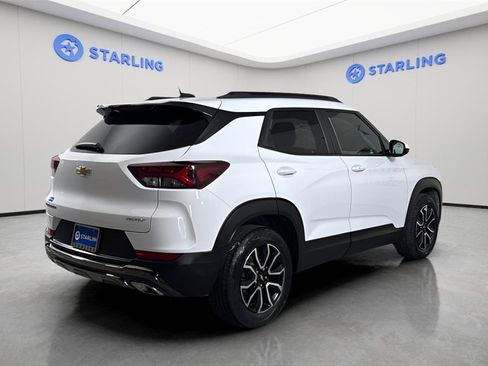 Used 2023 Chevrolet TrailBlazer ACTIV w/ Sun and Liftgate Package image 8