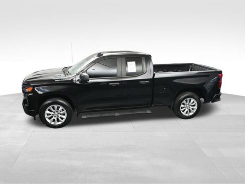 Used 2025 Chevrolet Silverado 1500 Custom RWD image 32