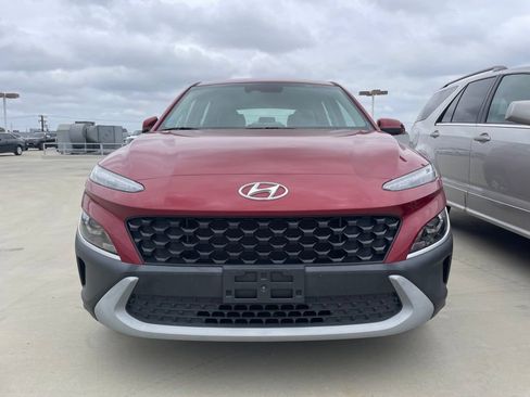 Used 2023 Hyundai Kona SE AWD/4WD image 6