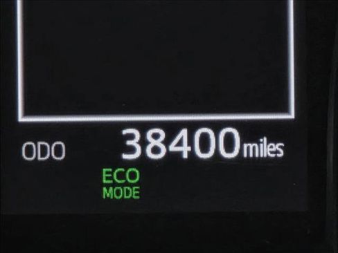 Used 2024 Toyota Camry LE FWD image 17