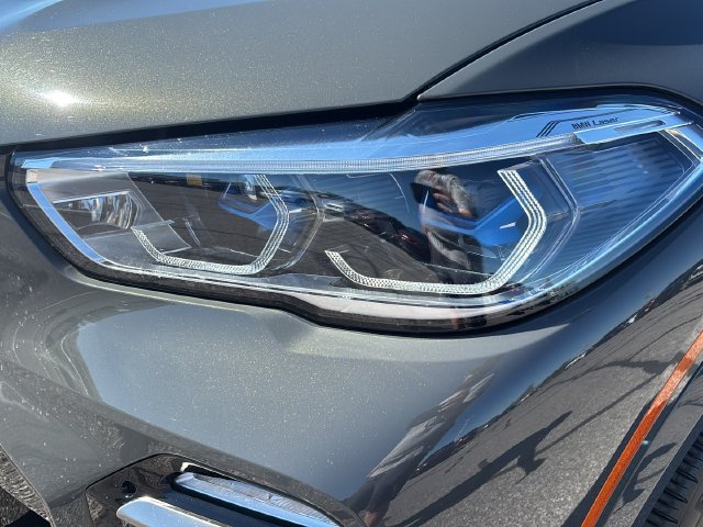 Used 2021 BMW X5 M50i w/ Executive Package AWD/4WD image 24