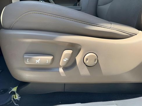 Used 2021 Lexus GX 460 Premium w/ Premium Package AWD/4WD image 18