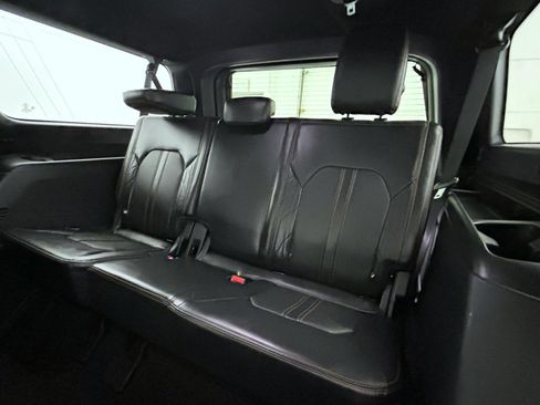 Used 2024 Ford Expedition Max Platinum AWD/4WD image 21