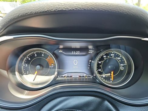 Used 2019 Jeep Cherokee Limited AWD/4WD image 23
