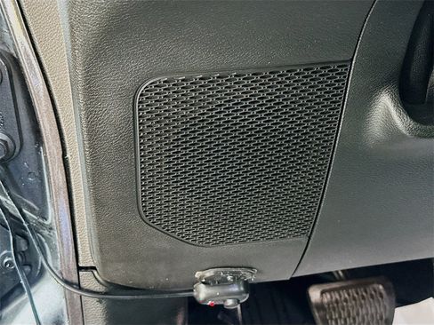 Used 2021 Jeep Wrangler Unlimited Sahara image 18