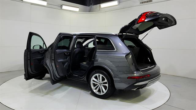 Used 2025 Audi Q7 3.0T Premium Plus AWD/4WD image 30