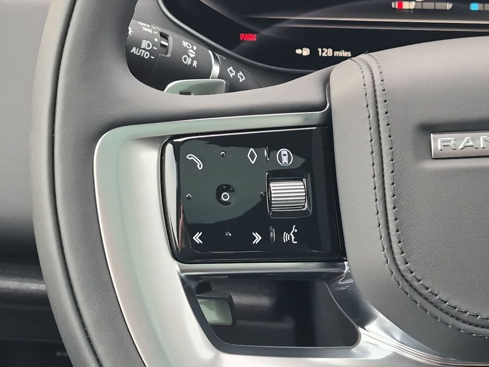 New 2026 Land Rover Range Rover SE AWD/4WD image 24