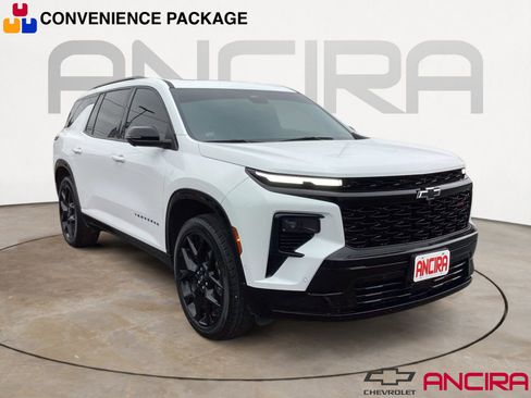 Used 2024 Chevrolet Traverse RS image 1