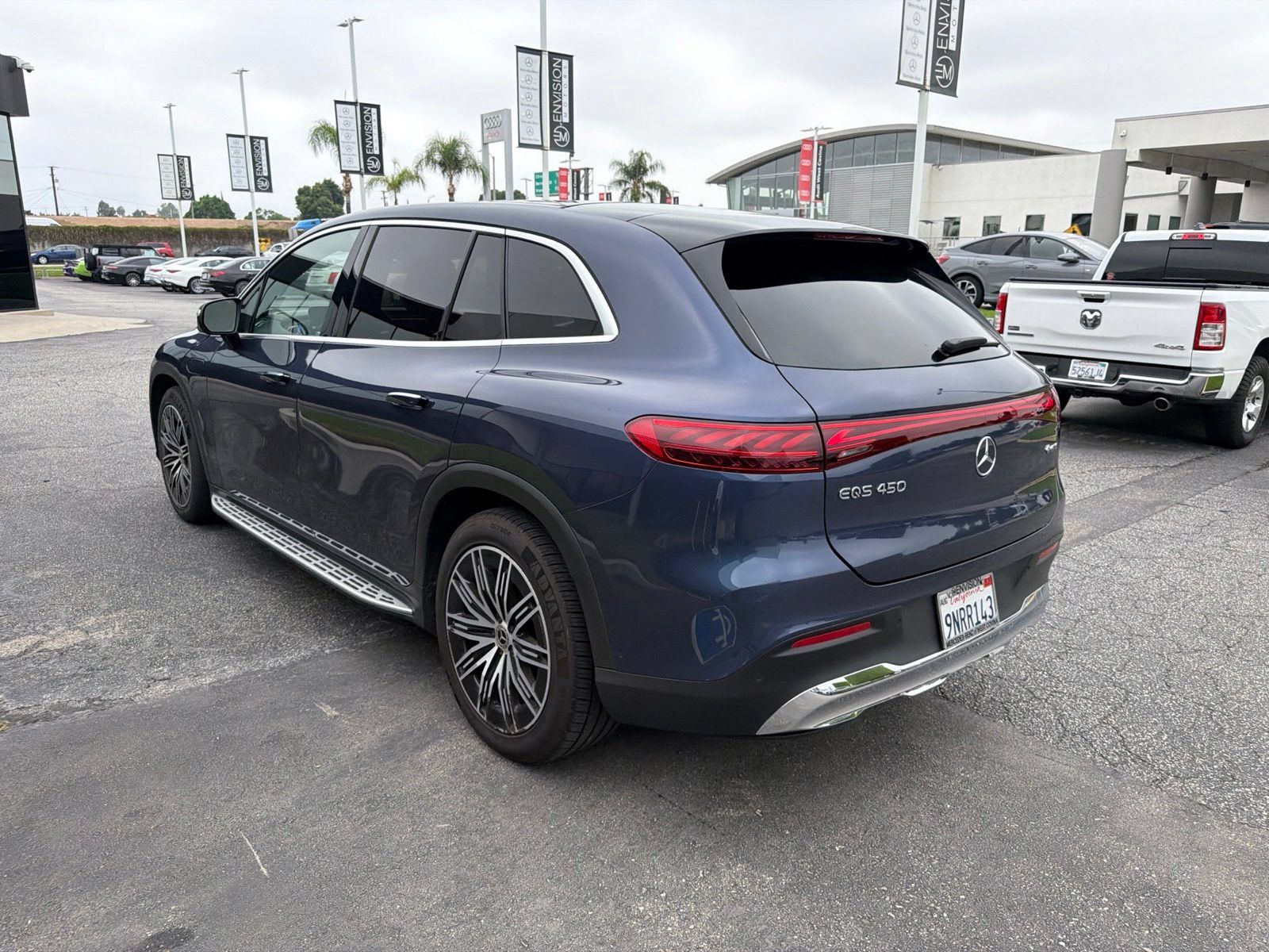 Used 2023 Mercedes-Benz EQS 450+ 4MATIC SUV image 3