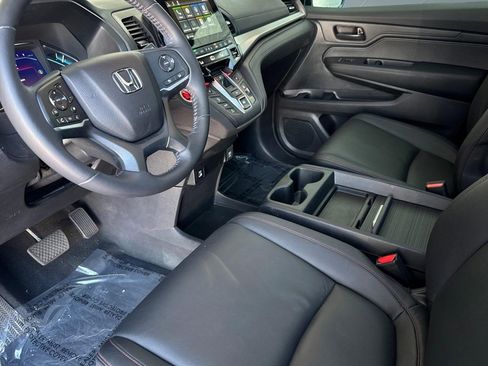 Certified 2023 Honda Odyssey Sport image 4