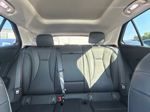 Used 2022 Buick Envision Essence w/ Technology Package I FWD image 19