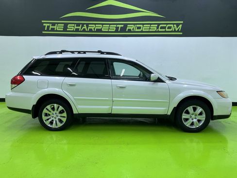 Used 2009 Subaru Outback 2.5i Limited AWD/4WD image 10