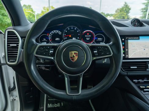Certified 2023 Porsche Cayenne S AWD/4WD image 25