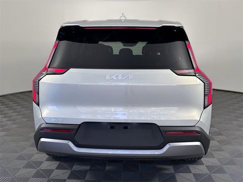 New 2026 Kia EV9 Light image 6