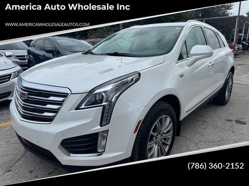 Used 2017 Cadillac XT5 Luxury w/ Driver Awareness Package image 1