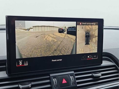 Used 2024 Audi Q5 e Premium Plus w/ Premium Plus Package image 27