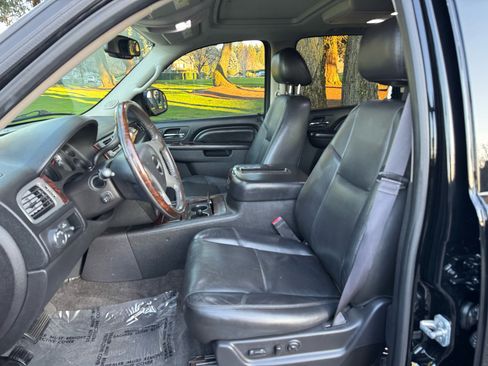 Used 2013 GMC Yukon Denali image 8