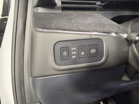 Used 2023 Fisker Ocean Ultra image 23