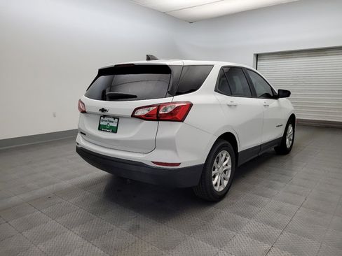 Used 2020 Chevrolet Equinox LS w/ LS Convenience Package image 9