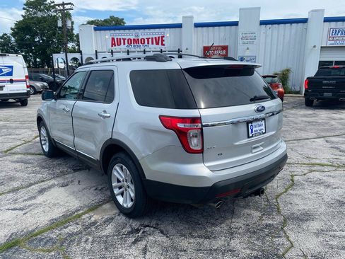 Used 2014 Ford Explorer XLT w/ Equipment Group 202A FWD image 7