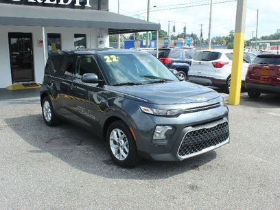 Used 2022 Kia Soul LX w/ Technology Package
