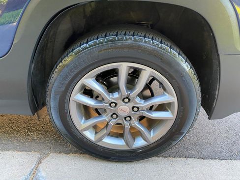 Used 2022 GMC Terrain SLT w/ Tech Package AWD/4WD image 25