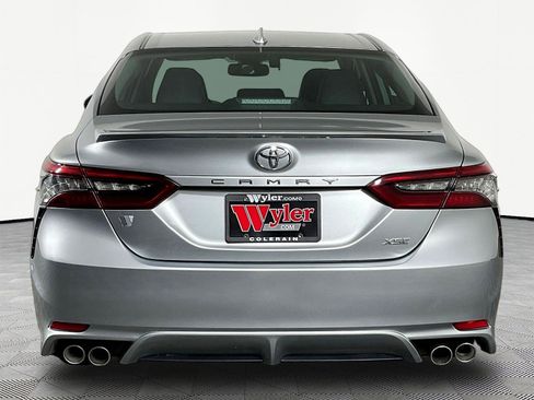 Used 2023 Toyota Camry XSE FWD image 5