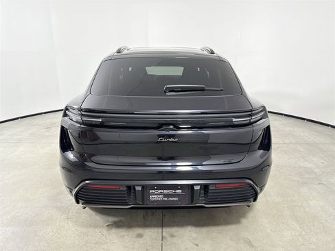Certified 2025 Porsche Macan Turbo Electric image 6
