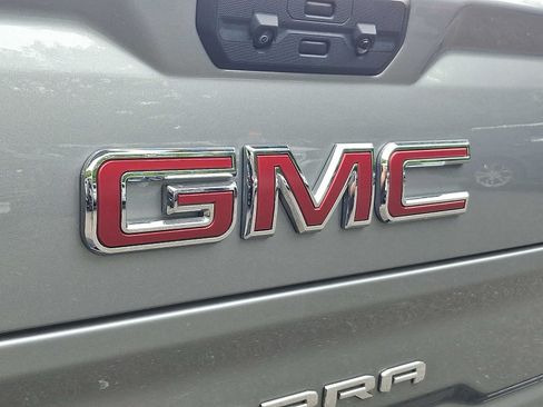 Used 2024 GMC Sierra 1500 Elevation AWD/4WD image 6