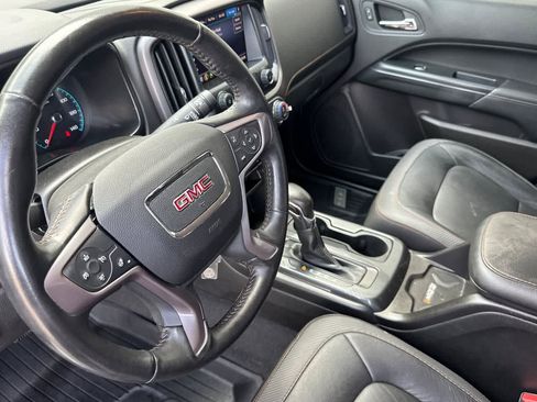 Used 2022 GMC Canyon AT4 w/ Trailering Package AWD/4WD image 11