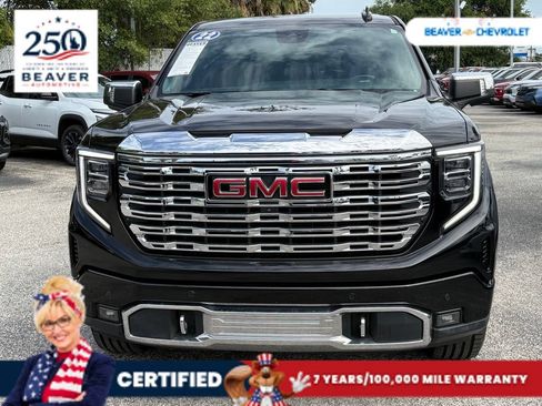 Used 2022 GMC Sierra 1500 Denali AWD/4WD image 3