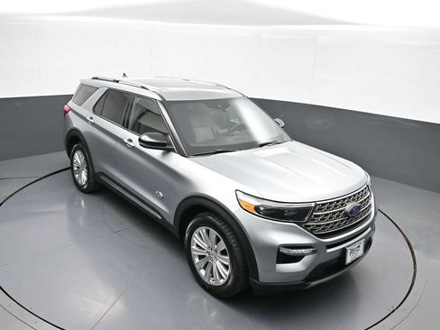 Used 2022 Ford Explorer King Ranch w/ Premium Technology Package AWD/4WD image 39