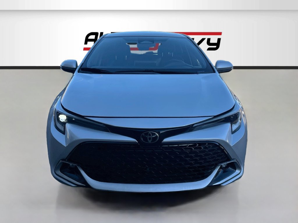 Used 2025 Toyota Corolla XSE FWD image 2