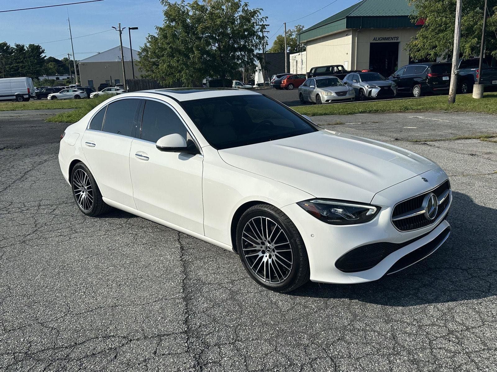 Used 2023 Mercedes-Benz C 300 4MATIC Sedan image 2