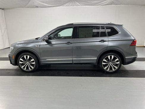 Used 2021 Volkswagen Tiguan SEL Premium R-Line image 5