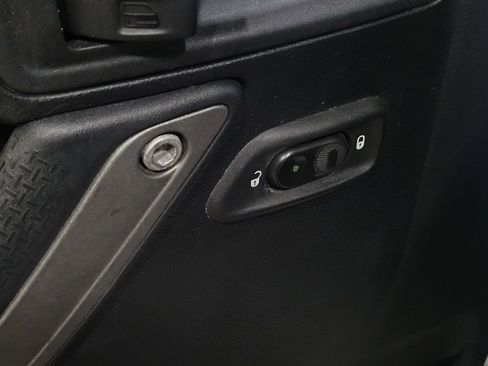 Used 2017 Jeep Wrangler Unlimited Sport w/ Quick Order Package 24S image 27