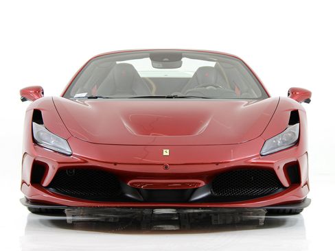 Certified 2023 Ferrari F8 Tributo RWD image 18