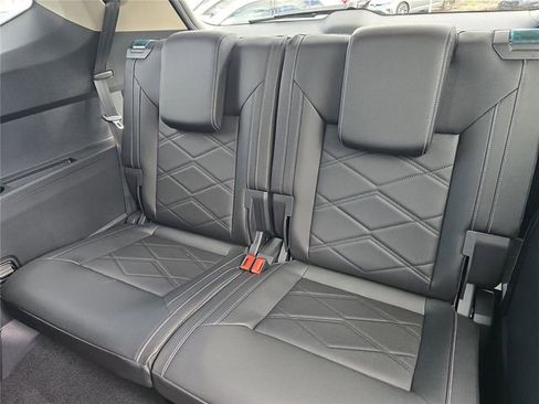 New 2026 Volkswagen Atlas SE image 10