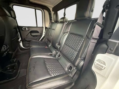 Used 2025 Jeep Gladiator Sport AWD/4WD image 15