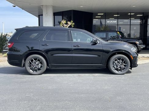 New 2026 Dodge Durango GT w/ Blacktop Package AWD/4WD image 4