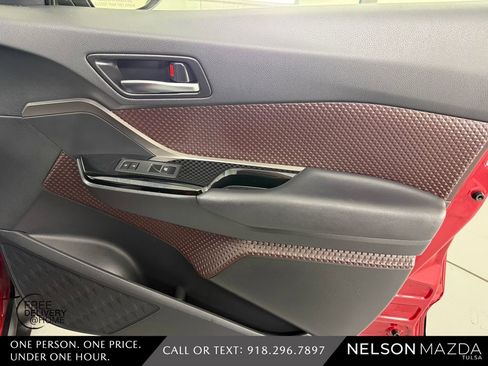 Used 2019 Toyota C-HR Limited FWD image 44