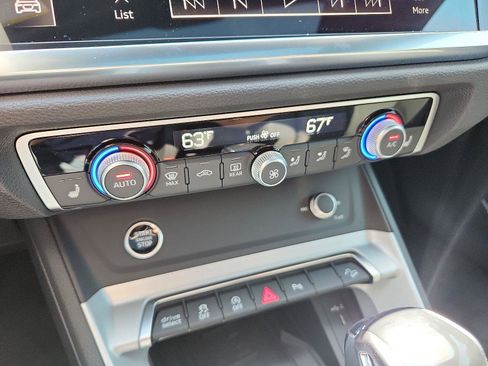 New 2025 Audi Q3 2.0T Premium image 14