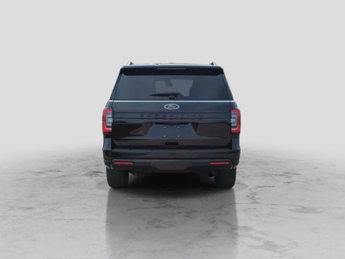 Used 2024 Ford Expedition Limited AWD/4WD image 7