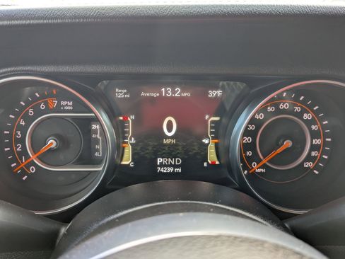 Used 2020 Jeep Gladiator Overland image 15