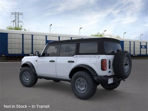 New 2025 Ford Bronco Badlands image 4